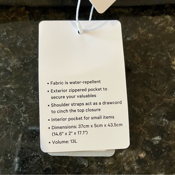 New Lululemon Lightweight Gym Sack 13L, Black String Backpack, Small Bag, Tote - Picture 13 of 15